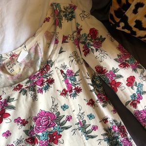 Billabong Long Sleeved Floral Dress!